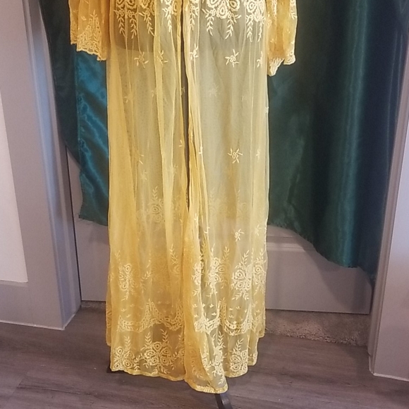 Long Kimono - Picture 3 of 3